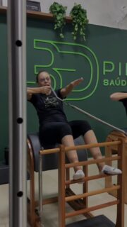 sua coluna merece atenção! 🥺

Não ignore os sinais que a sua coluna dá: dor, limitação de movimento e medo de se movimentar… você não precisa viver com essa dor. 

No Pilates trabalhamos o seu corpo como um todo, fortalecendo e cuidando das suas costas e coluna, tudo de acordo com o seu nível de condicionamento físico e objetivos! 

Se você precisa dar mais atenção as suas dores, clique no link da bio e escolha a unidade mais próxima de você! 📞